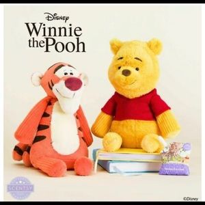 Gently loved Pooh and Tigger Scentsy Buddies! 🌼🦋